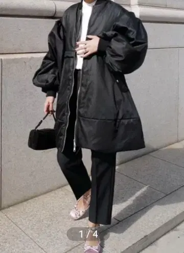 [컨디션 최상] MACHATT 마차트 탑 폼 서모 코트