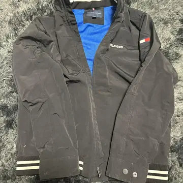 Tommy Hilfiger 블랙 나일론 자켓