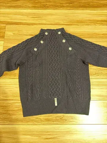 프레임워크 네이비 컬러 니트