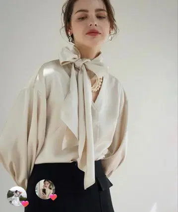 Acka. satin side ribbon blouse beige