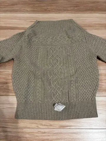 프레임워크스 베이지 케이블 니트 긴팔 스웨터