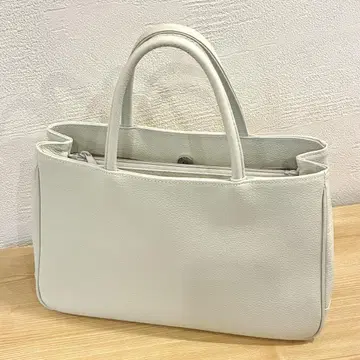 새상품 일본 의류 A4 토트백 [  ]