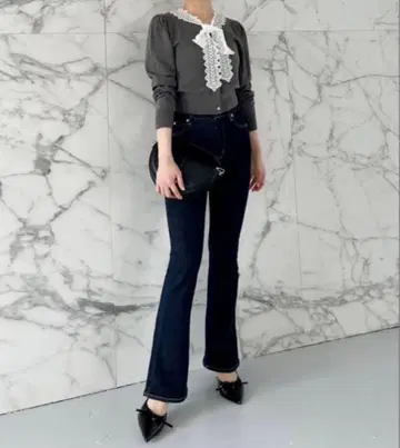 SNIDEL 스타일업팬츠 하이웨스트 플레어 데님 인디고