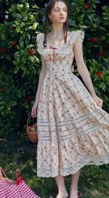 lacemade 꽃무늬 원피스