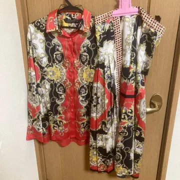 바로크풍 패턴 셋업 빨간색 블랙 화이트 금색 2514