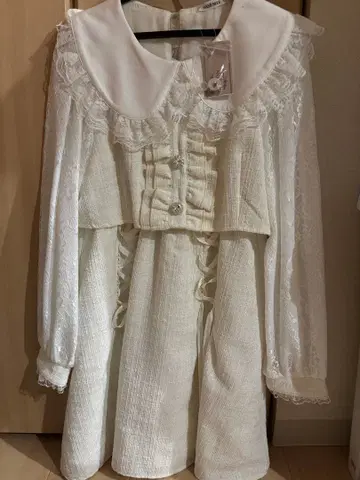 NOEMIE 노에미 아가씨 반짝이는 트위드 레이스업 원피스