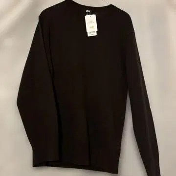 [ 시착만 한 상품 다크 브라운 L ] 유니클로 캐시미어 크루넥 스웨터