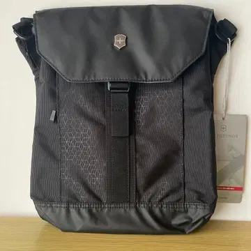 [ VICTORINOX ] 알토몬트 오리지널 플랩 오버 디지털 백