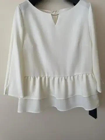 JUSGLITTY 저스길리티 페플럼 블라우스 미사용 택 포함