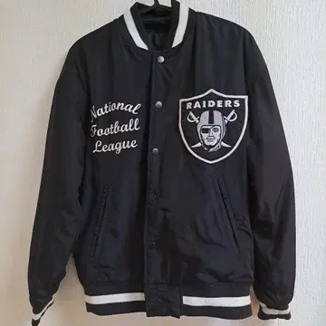 GU 콜라보 RAIDERS 바시티 자켓