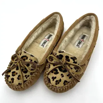 미네통카 22cm 모카신 레오파드 144