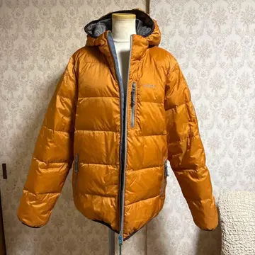 AIGLE 후드 부착 오렌지 계열 다운 자켓