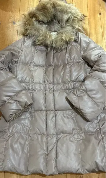 새상품급 소아릭 Soareak 베이지 퀼팅 다운 자켓