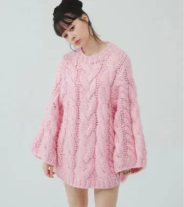 THE TOE MARAIS HANDMADE KNIT