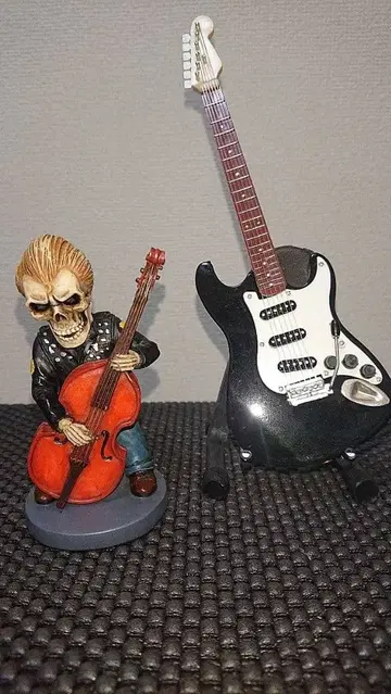 바르네제 스컬 시리즈 피규어와 기타 세트