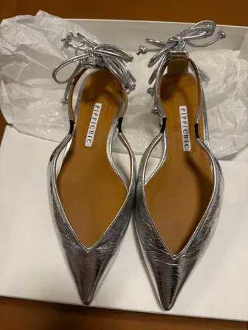 새상품! PEPPICHIC 실버 플랫슈즈