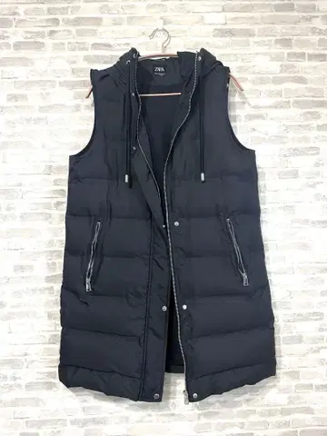 컨디션 최상 거의 미사용 ZARA 롱 다운 베스트