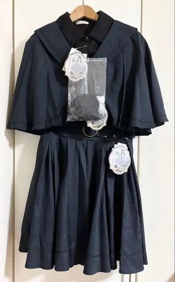 시마무라 쿠루미 콜라보 케이프 스커트 네이비 LL 블라우스 블랙 3L