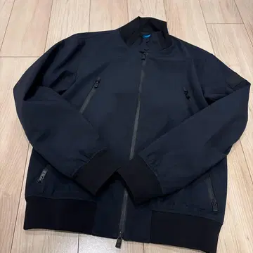 [ 미사용 새상품 ] BOSS 네이비 점퍼