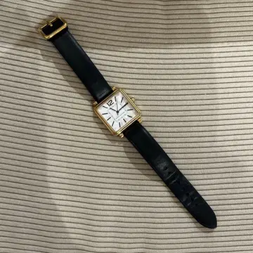 마크제이콥스 가죽 벨트 시계