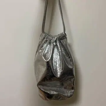 anuke 앙누크/Leather Tube Bag/가죽 가방