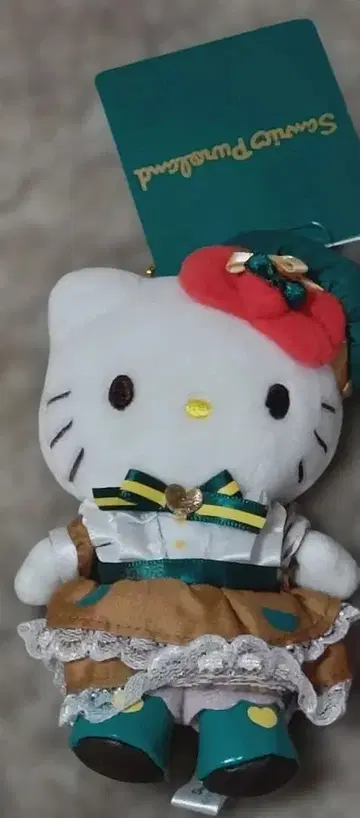 산리오 퓨로랜드 관의 레스토랑 마스코트 헬로키티