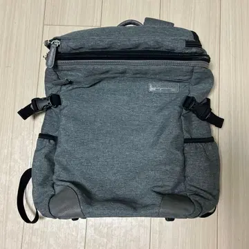 그레이 럭색 백팩