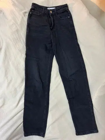 [ 새상품 ] ZARA 블랙 스트레이트 데님 하이웨스트 32 블랙