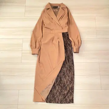 새상품급 EmiriaWiz 테일러드 칼라 랩 원피스 레이스 롱 기장