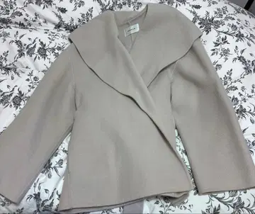 프레이 아이디 숏 아이보리 코트