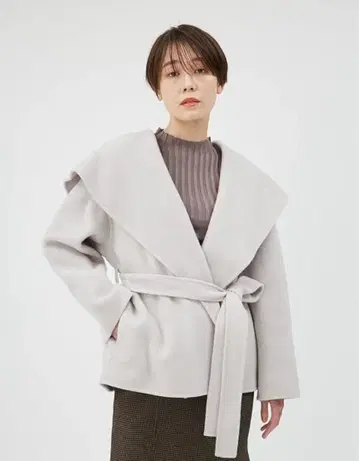 프레이 아이디 숏 아이보리 코트