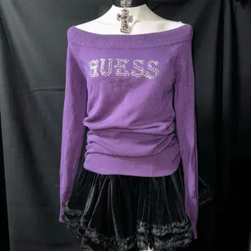 헤이세이 갸루 Y2K 그런지 오프숄더 상의 스톤 GUESS