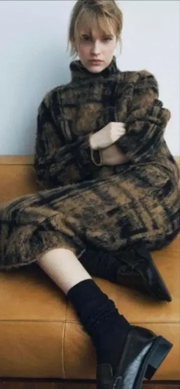 택 포함 새상품 ZARA 체크 무늬 자카드 니트 스웨터