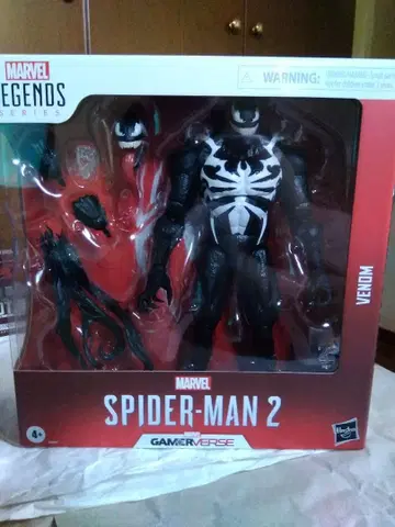 마블 레전드: VENOM 피규어
