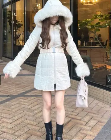 GRL 벨트 포함 퍼 다운 코트 kd13 아이보리