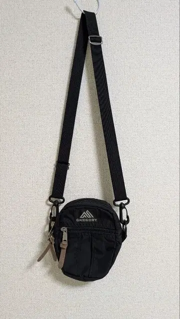 GREGORY 블랙 숄더백