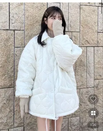 화이트 퀼팅 자켓 오버 사이즈