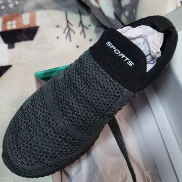 SPORTS 니트 어퍼 블랙 스니커즈