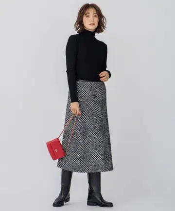 [ CLASSY. 1 게재 ] 우스터 울 터틀넥 니트