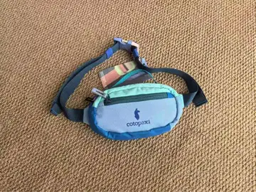 코토팍시 미니 웨스트 파우치 크로스 바디백