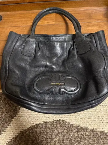 페라가모 핸드백