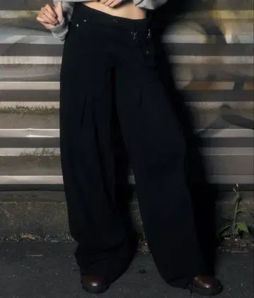 ACLENT 웨스트 파우치 커브 센터 턱 팬츠