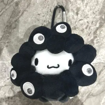 오사카 엑스포 미야쿠미야쿠 산리오 블랙 카라비너 시나모롤 시나몬