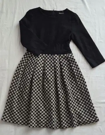 스트로베리 필드 원피스