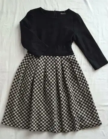 스트로베리 필드 원피스