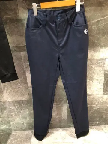 V12 여성용 팬츠 M 사이즈