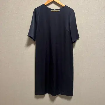 네이비 반팔 무릎 기장 원피스 유나이티드 애로우즈