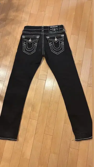TRUE RELIGION RICKY SUPER 29