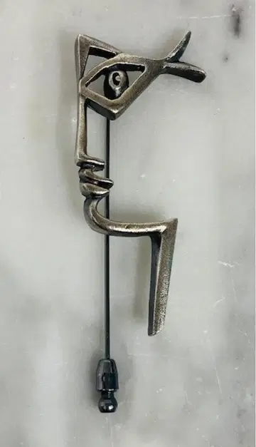 장 콕토 [ 엘 페르필 ( 옆모습 ) ] 브로치 25시230