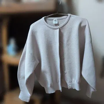 Dot and Stripes 옅은 아이보리 가디건